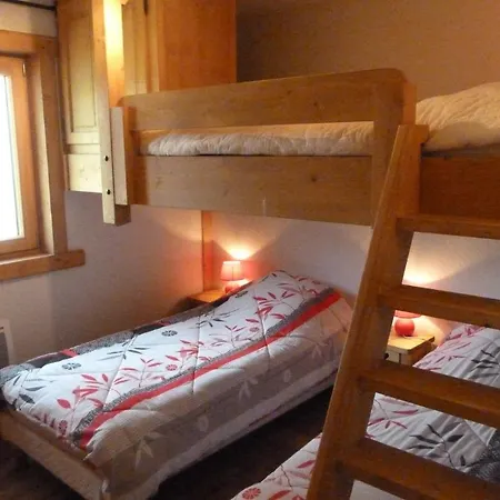 Apartment Cosy, 6 Personnes, 2 - Ecrini08